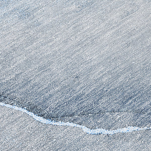 Homeroots 3' X 5' Blue Abstract Washable Non Skid Indoor Outdoor Area Rug Blue Polyester 559796