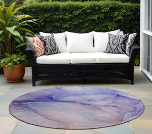 Homeroots 8' Runner Stylish Green Abstract Washable Non-skid Indoor/Outdoor Rug For Kids And Pets’ Spaces 8' Round Polyester 559816