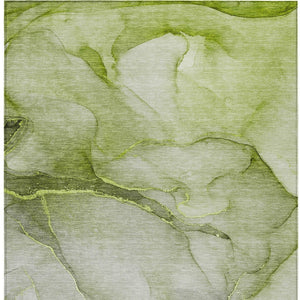 Homeroots 8' Runner Stylish Green Abstract Washable Non-skid Indoor/Outdoor Rug For Kids And Pets’ Spaces 3' X 5' Polyester 559823