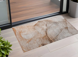 Homeroots 8' Runner Stylish Green Abstract Washable Non-skid Indoor/Outdoor Rug For Kids And Pets’ Spaces 3' X 5' Polyester 559832