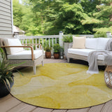 Homeroots 8' Round Gold Abstract Washable Non Skid Indoor Outdoor Area Rug Gold Polyester 559862