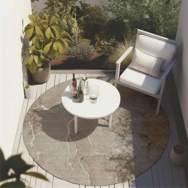 HomeRoots 5' Beige Abstract Area Rug - Washable, Non-Skid Design for Indoor & Outdoor Use, Easy Care & Stylish 8' Round 559916