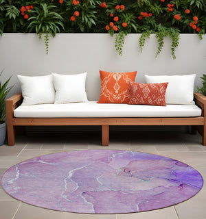 HomeRoots 5' Beige Abstract Area Rug - Washable, Non-Skid Design for Indoor & Outdoor Use, Easy Care & Stylish 8' Round 559934