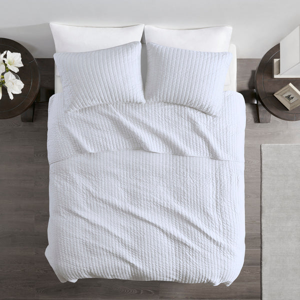 English Elm 3 Piece Keaton Reversible Quilt Set Full/Queen – Brushed Microfiber, Channel Stitching, Antimicrobial Freshness Protection White 15.35 L x 17.72 W x 7.87 H B035129031