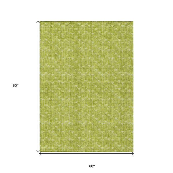 Homeroots 5' X 8' Moss Green Geometric Washable Non Skid Indoor Outdoor Area Rug Aloe Polyester 560032