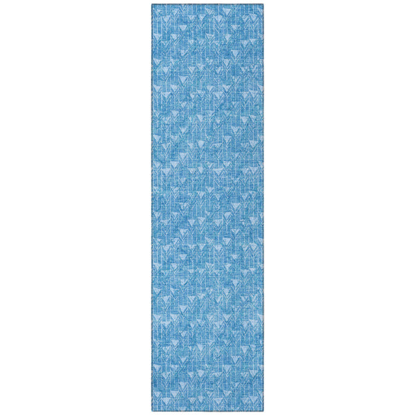 Homeroots 8' Runner Blue Geometric Washable Non Skid Indoor Outdoor Runner Rug Blue Polyester 560047