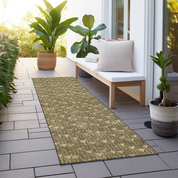 Homeroots 8' Runner Brown Geometric Washable Non Skid Indoor Outdoor Runner Rug Brown Polyester 560056