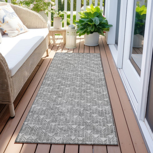 Homeroots 8' Runner Moss Green Geometric Washable Non-skid Rug For Indoor And Outdoor Elegance And Style Gray Polyester 560083