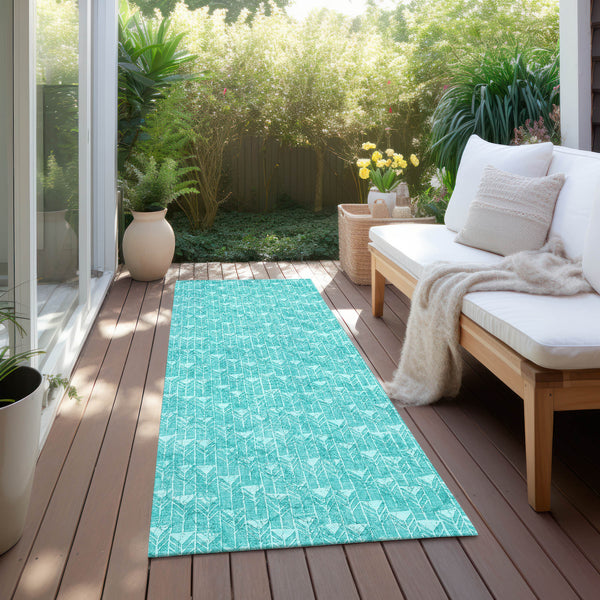 Homeroots 8' Runner Turquoise Geometric Washable Non Skid Indoor Outdoor Runner Rug Teal Polyester 560131