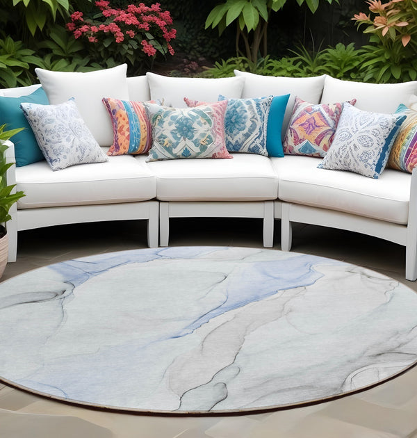 Homeroots 8' Round Ivory Blue And Gray Round Abstract Washable Non Skid Indoor Outdoor Area Rug Blue Polyester 560153