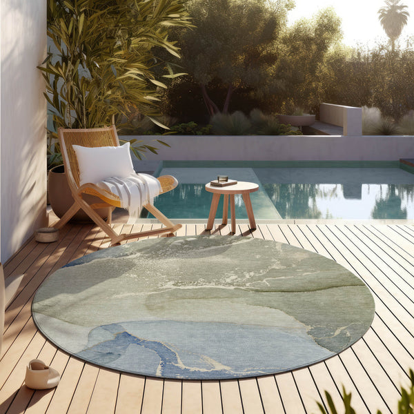 Homeroots 8' Round Blue And Green Abstract Washable Indoor Outdoor Area Rug Blue Polyester 560243