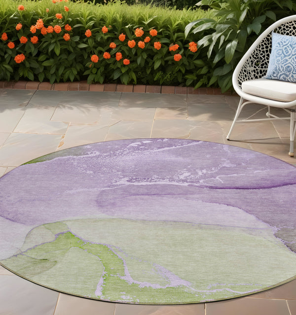 Homeroots 8' Round Purple Round Abstract Washable Non Skid Indoor Outdoor Area Rug Purple Polyester 560270