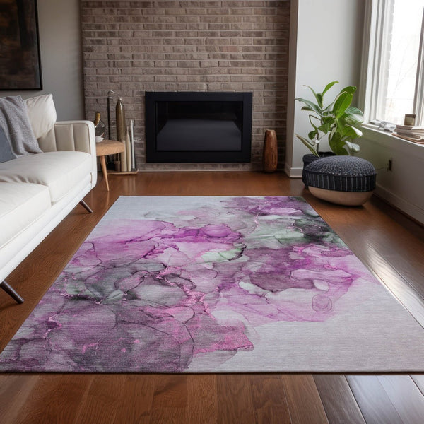HomeRoots 5' Beige Abstract Area Rug – Washable, Non-Skid Design Perfect for Indoor and Outdoor Spaces 5' X 8' 560415