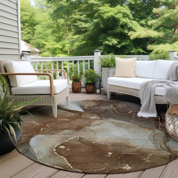 HomeRoots 5' Blue Abstract Area Rug - Washable, Non-Skid Design Perfect for Indoor and Outdoor Spaces 8' Round 560497
