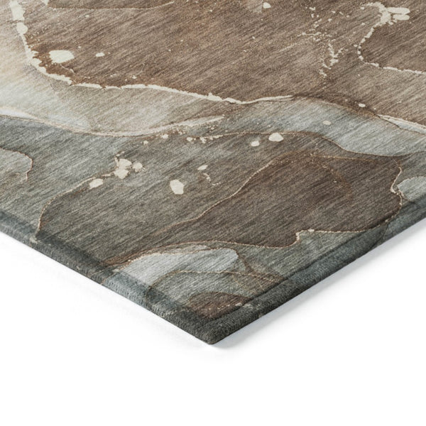 HomeRoots 5' Blue Abstract Area Rug - Washable, Non-Skid Design Perfect for Indoor and Outdoor Spaces 8' Round 560497