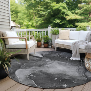 Homeroots 8' Round Gray Round Abstract Washable Non Skid Indoor Outdoor Area Rug Gray Polyester 560515