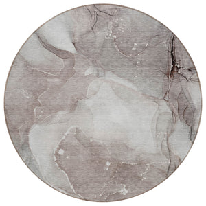 Homeroots 8' Round Taupe Round Abstract Washable Non Skid Indoor Outdoor Area Rug Taupe Polyester 560533