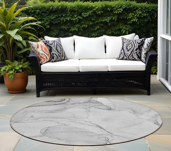 HomeRoots 5' Contemporary Beige and Ivory Abstract Washable Area Rug for Indoor and Outdoor Use, Non-Skid 8' Round 560551