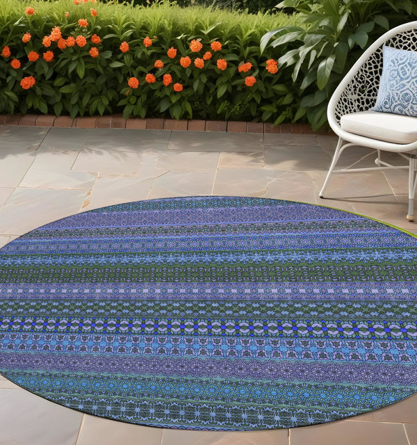 Homeroots 2' Artichoke Green Striped Washable Indoor Outdoor Runner Rug - Stylish, Stain-resistant Design 8' Round Polyester 560695