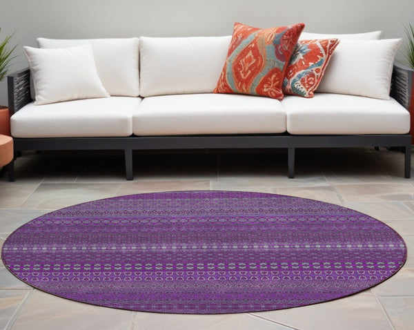 Homeroots 2' Artichoke Green Striped Washable Indoor Outdoor Runner Rug - Stylish, Stain-resistant Design 8' Round Polyester 560704