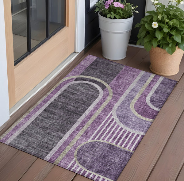 Homeroots 2' Abstract Washable Indoor Outdoor Runner Rug - Stylish, Stain Resistant Design For Any Space Purple Polyester 561332