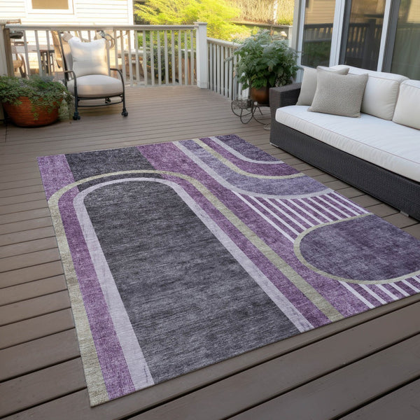 Homeroots 2' Abstract Washable Indoor Outdoor Runner Rug - Stylish, Stain Resistant Design For Any Space Purple Polyester 561335