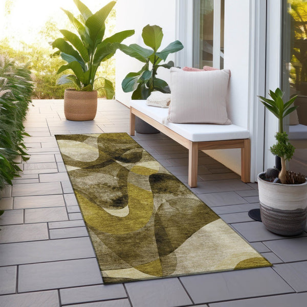 Homeroots 5' X 8' Abstract Washable Non-skid Area Rug For Indoor & Outdoor Spaces - Stain Resistant Design Coffee Polyester 561580