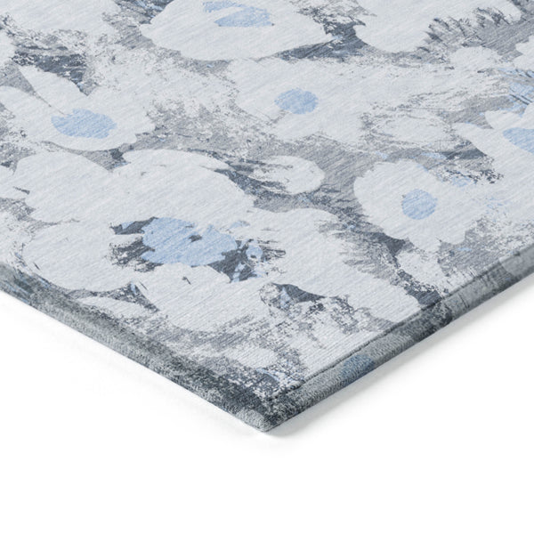 Homeroots 5' X 8' Denim Blue Floral Washable Non Skid Indoor Outdoor Area Rug Denim Polyester 561709