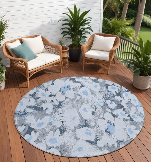 Homeroots 8' Round Denim Blue Round Floral Washable Non Skid Indoor Outdoor Area Rug Denim Polyester 561710