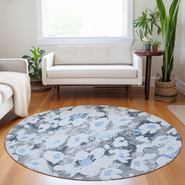 Homeroots 8' Round Denim Blue Round Floral Washable Non Skid Indoor Outdoor Area Rug Denim Polyester 561710