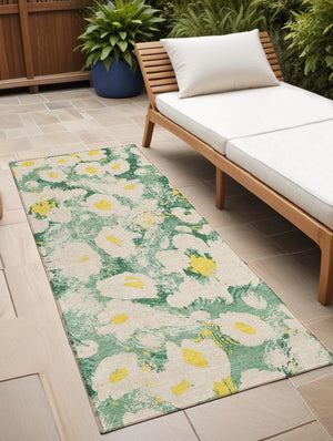 Homeroots 9' X 12' Floral Washable Stain Resistant Non-skid Indoor Outdoor Area Rug For Family-friendly Spaces Green Polyester 561715