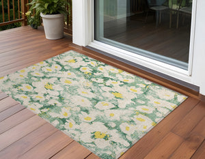 Homeroots 9' X 12' Floral Washable Stain Resistant Non-skid Indoor Outdoor Area Rug For Family-friendly Spaces Green Polyester 561717