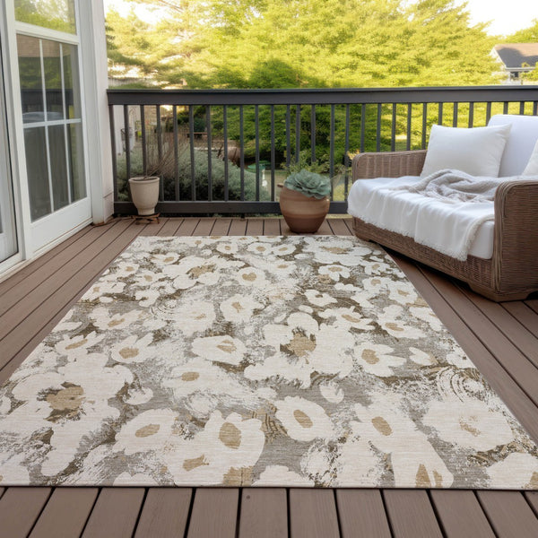 Homeroots 9' X 12' Floral Washable Stain Resistant Non-skid Indoor Outdoor Area Rug For Family-friendly Spaces Khaki Polyester 561727