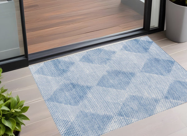 Homeroots 3' X 5' Geometric Washable Non-skid Area Rug For Indoor And Outdoor Spaces - Stain Resistant Charm Blue Polyester 561744