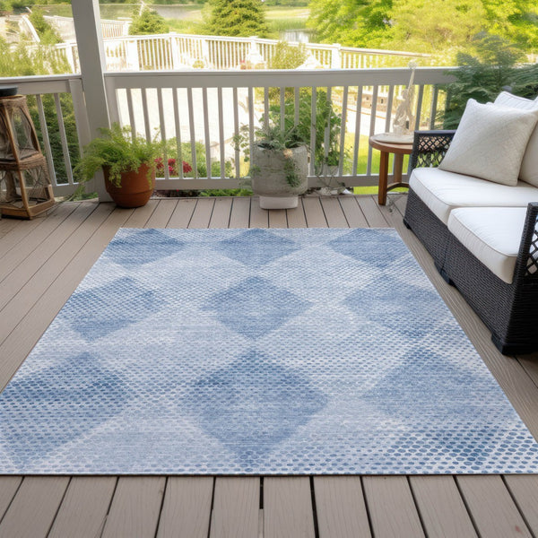 Homeroots 3' X 5' Geometric Washable Non-skid Area Rug For Indoor And Outdoor Spaces - Stain Resistant Charm Blue Polyester 561744
