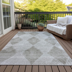 Homeroots 9' X 12' Gray Geometric Washable Non Skid Indoor Outdoor Area Rug Gray Polyester 561757