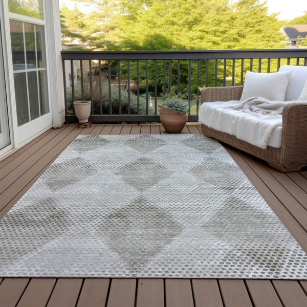 Homeroots 9' X 12' Gray Geometric Washable Non Skid Indoor Outdoor Area Rug Gray Polyester 561757