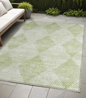 Homeroots 3' X 5' Geometric Washable Non-skid Area Rug For Indoor And Outdoor Spaces - Stain Resistant Charm Mint Polyester 561790