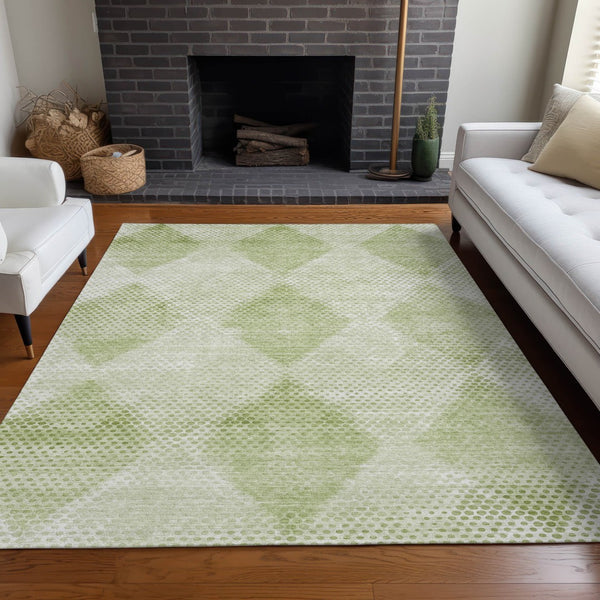 Homeroots 3' X 5' Geometric Washable Non-skid Area Rug For Indoor And Outdoor Spaces - Stain Resistant Charm Mint Polyester 561794