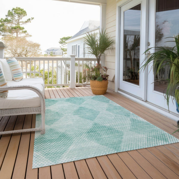 Homeroots 3' X 5' Geometric Washable Non-skid Area Rug For Indoor And Outdoor Spaces - Stain Resistant Charm Teal Polyester 561803