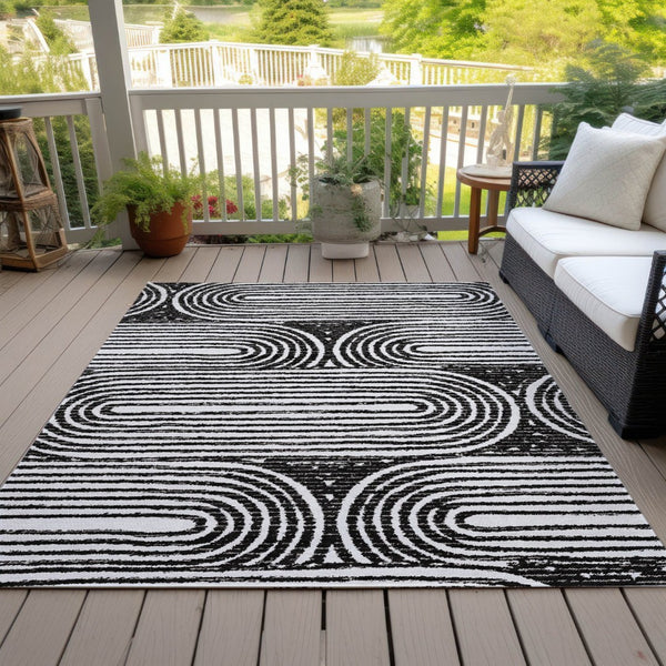 HomeRoots 5' X 8' Abstract Washable Non-Skid Area Rug - Stylish, Stain-Resistant Design for Indoor & Outdoor Use Black 561811