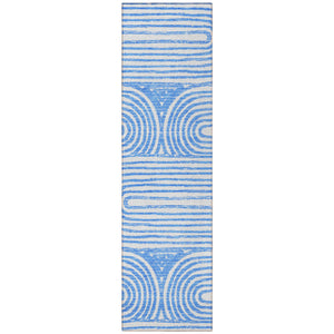 Homeroots 8' Runner Blue And White Abstract Washable Non Skid Indoor Outdoor Runner Rug Blue Polyester 561814
