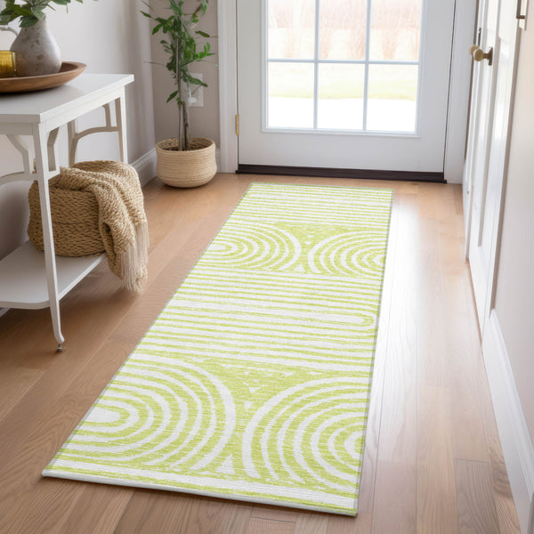 Homeroots 8' Runner Green And White Abstract Washable Non Skid Indoor Outdoor Runner Rug Green Polyester 561841