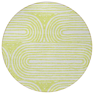Homeroots 3' X 5' Stylish Abstract Washable Non-skid Area Rug For Indoor And Outdoor Use, Stain Resistant Green Polyester 561845