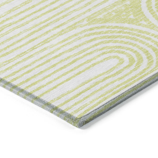 Homeroots 3' X 5' Stylish Abstract Washable Non-skid Area Rug For Indoor And Outdoor Use, Stain Resistant Green Polyester 561847
