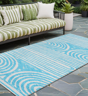 Homeroots 3' X 5' Stylish Abstract Washable Non-skid Area Rug For Indoor And Outdoor Use, Stain Resistant Teal Polyester 561868