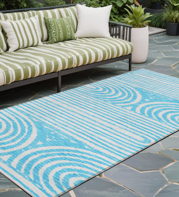 Homeroots 3' X 5' Stylish Abstract Washable Non-skid Area Rug For Indoor And Outdoor Use, Stain Resistant Teal Polyester 561868