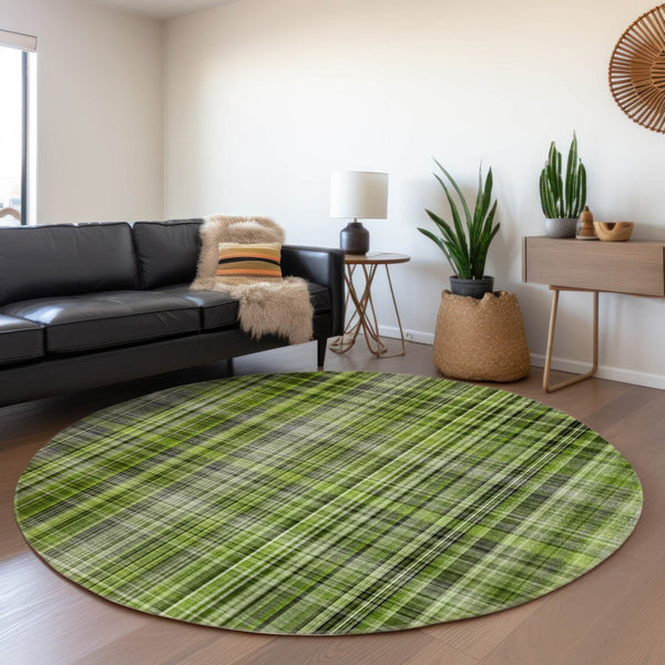 Homeroots 2' Stylish Plaid Washable Non-skid Indoor Outdoor Area Rug For Kids And Pets In Chic Design Green Polyester 561881