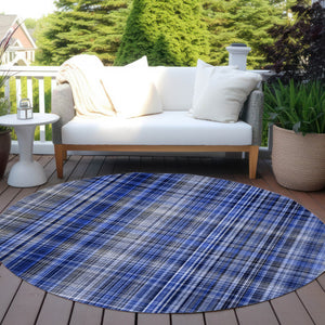 Homeroots 2' Stylish Plaid Washable Non-skid Indoor Outdoor Area Rug For Kids And Pets In Chic Design Navy Polyester 561890