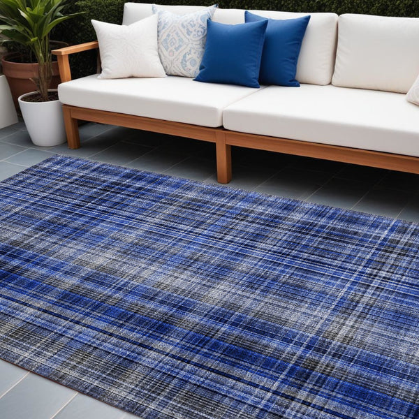 Homeroots 2' Stylish Plaid Washable Non-skid Indoor Outdoor Area Rug For Kids And Pets In Chic Design Navy Polyester 561893